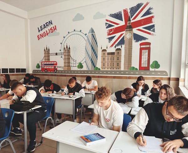Bright Future English Etkinlik